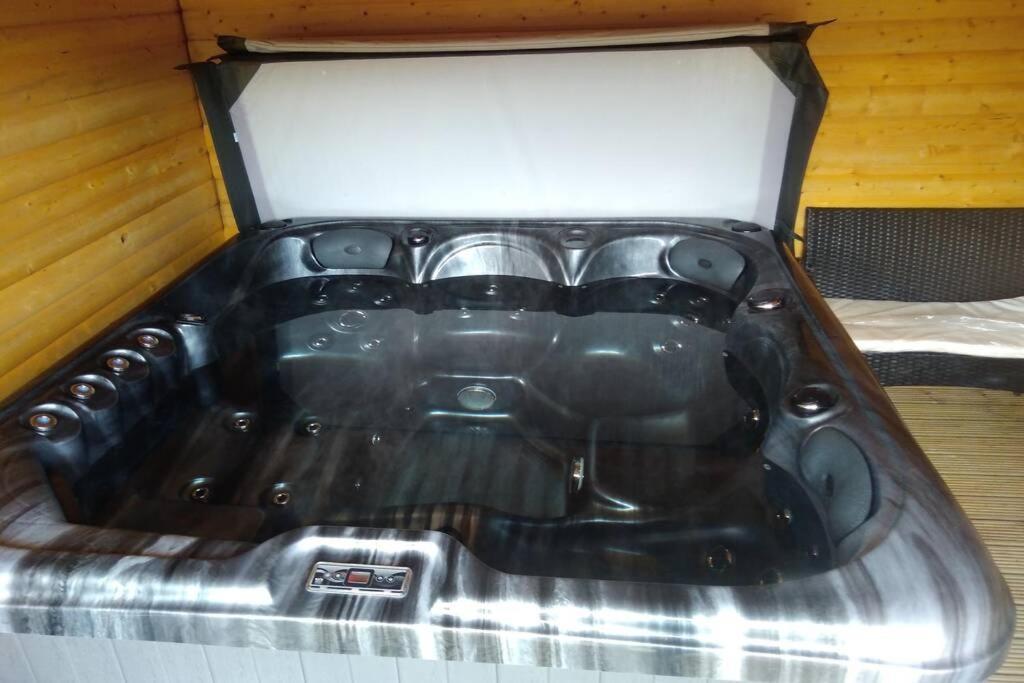 The Cottage - Hot Tub - Nr Glasgow - Self Check-In โค้ทบริดจ์ ภายนอก รูปภาพ